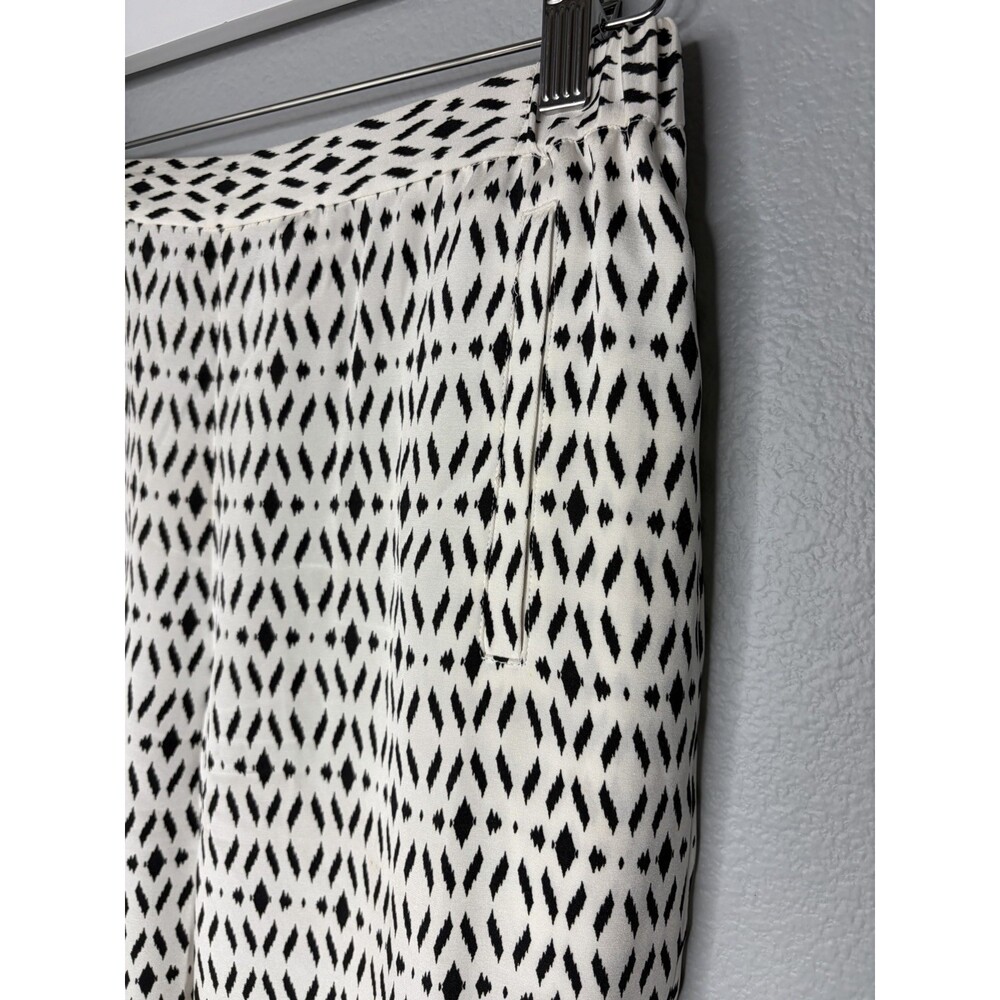 St John Collection Sz 4 100% Silk Ankle Pants Black White Luxury Elastic Pull On - Picture 3 of 3